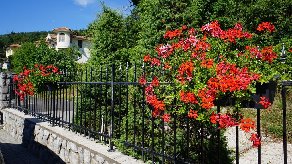 Apartments Villa Krasa Lovran Exterior photo
