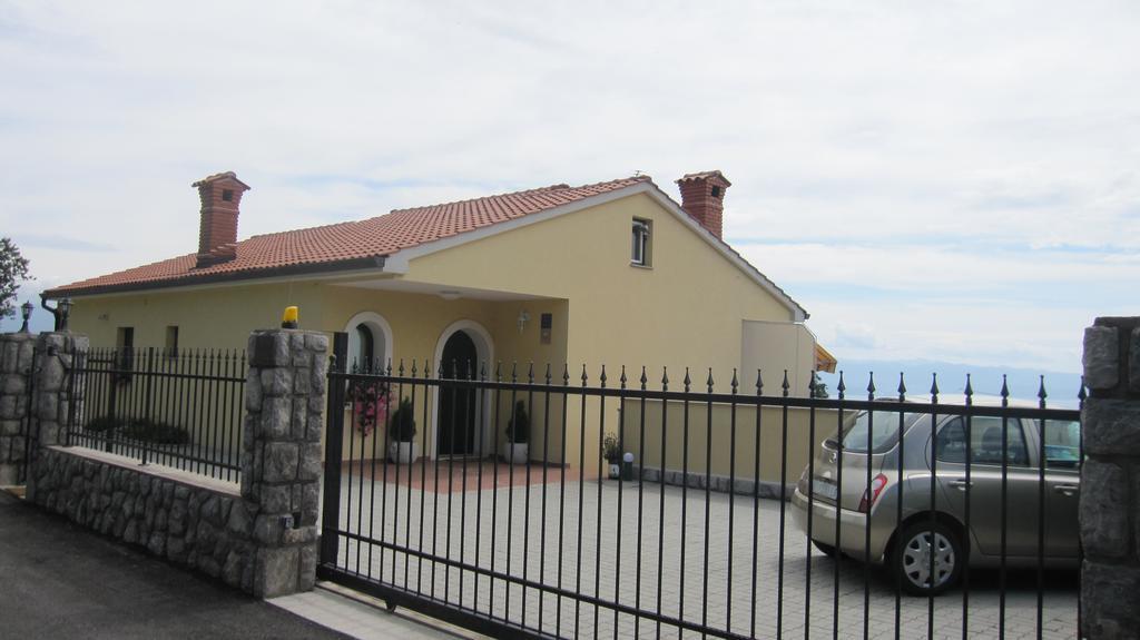 Apartments Villa Krasa Lovran Exterior photo